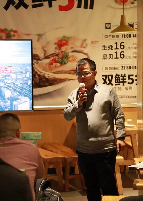 木屋烧烤、职业餐饮网、子然餐饮设计，倾请分享餐饮干货