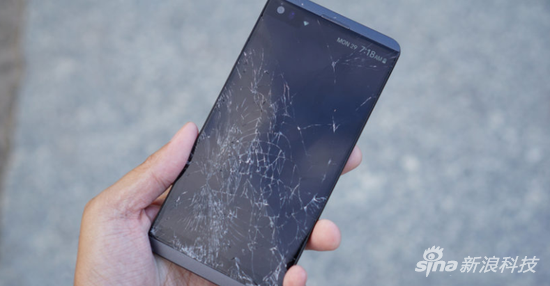 研究人员发现自愈玻璃 从此手机碎屏再也不用怕了