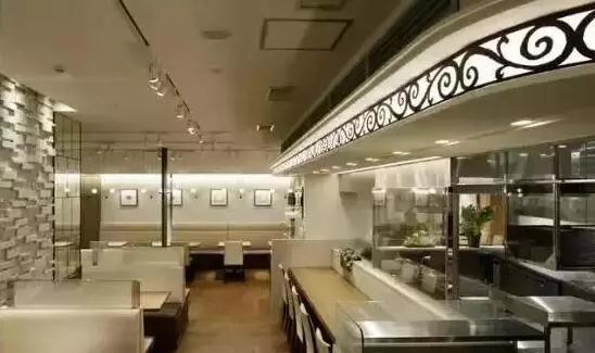 “奇葩”餐厅每平米日卖3.5万，34年只开了34家店！