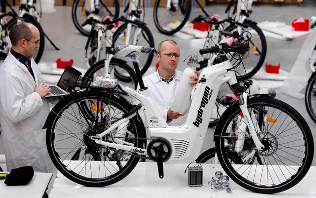 法国一创业公司推出氢自行车 一辆要人民币5.94万元
