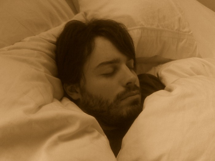 睡觉的时候也能学习：但只在适当的条件下奏效