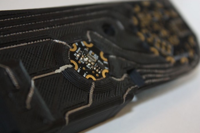英国研究人员开发IMPACT定制仿生手 能在10小时内通过3D打印完成