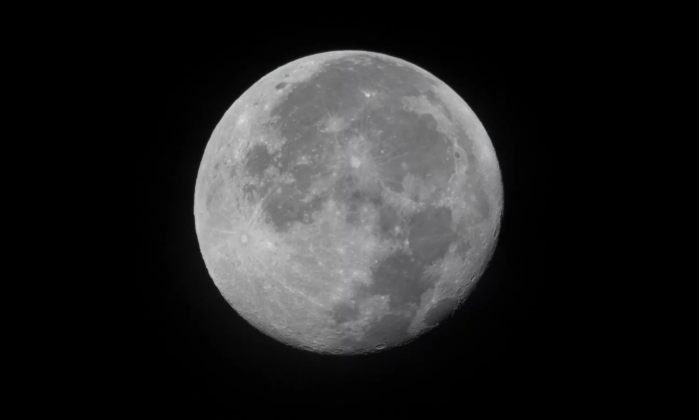 三月超级月亮“蠕虫月”即将上演
