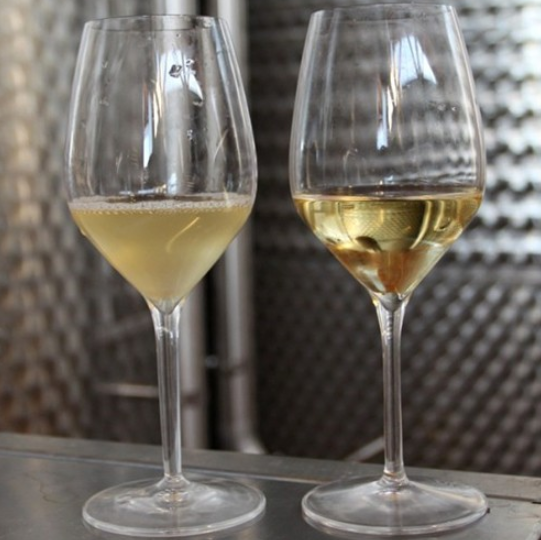 科学家使用磁性纳米颗粒来澄清白葡萄酒 以减少浪费
