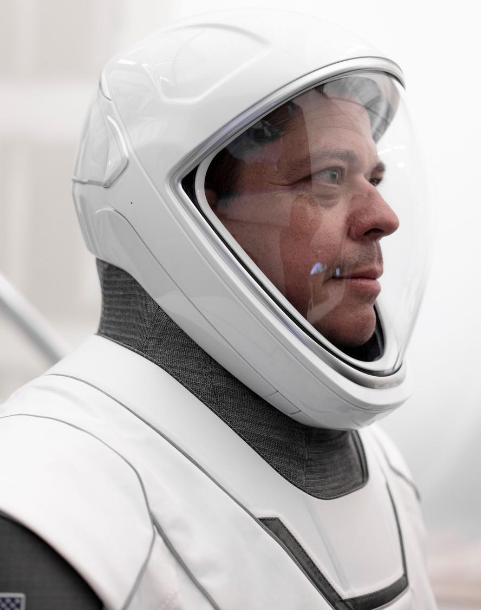 SpaceX宇航服竟然是由蝙蝠侠服装设计师监制的