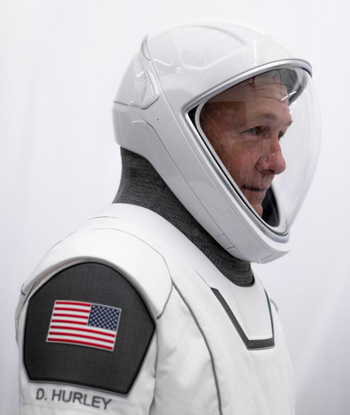 SpaceX宇航服竟然是由蝙蝠侠服装设计师监制的