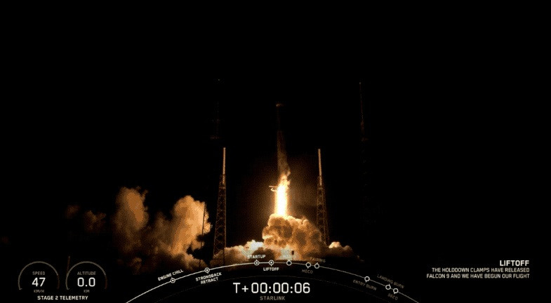载人飞行 4 天后，SpaceX 又将 60 颗星链卫星送入太空