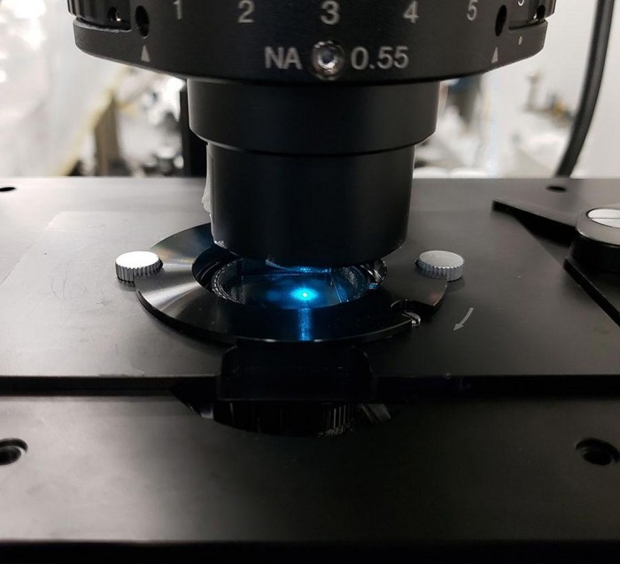 科学家研发新材料 能大幅提升光学显微镜的分辨率